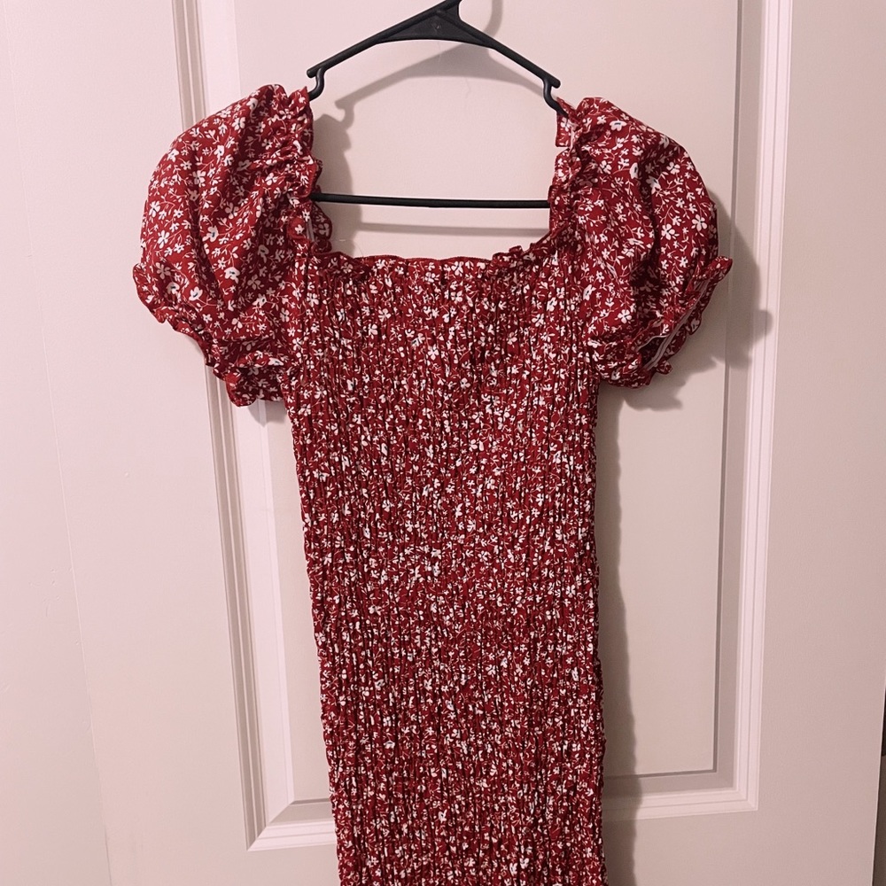 red puff sleeve floral dress